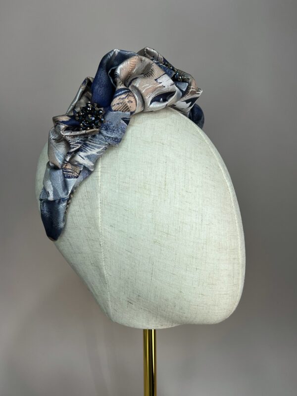 Diadema marino/champagne fruncida