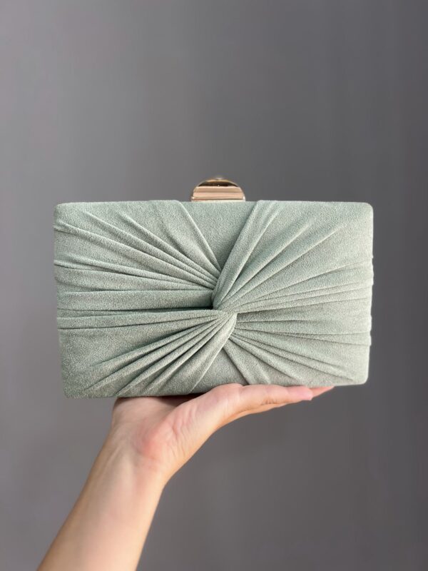 Clutch verde empolvado nudo