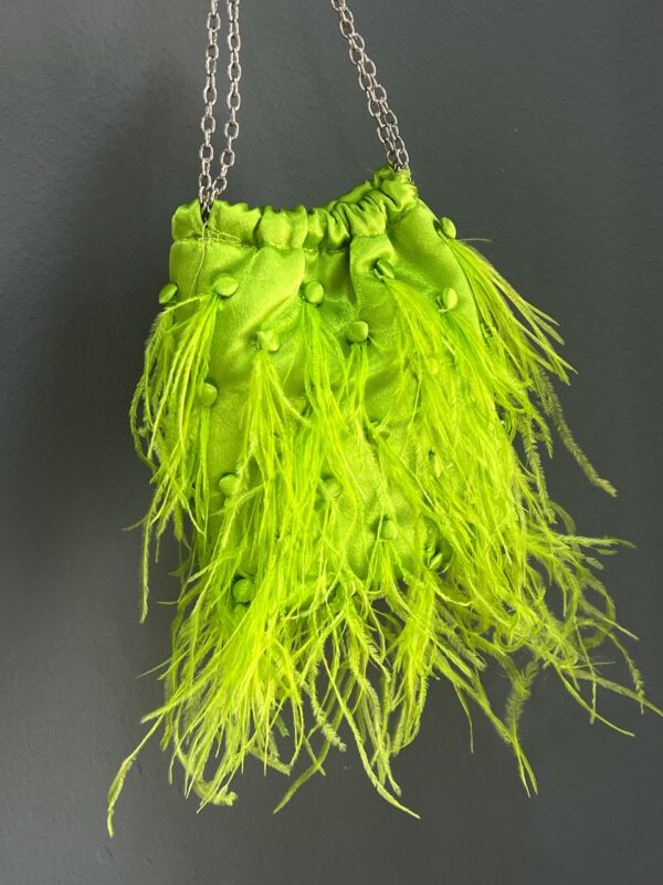 Bombonera plumas lima