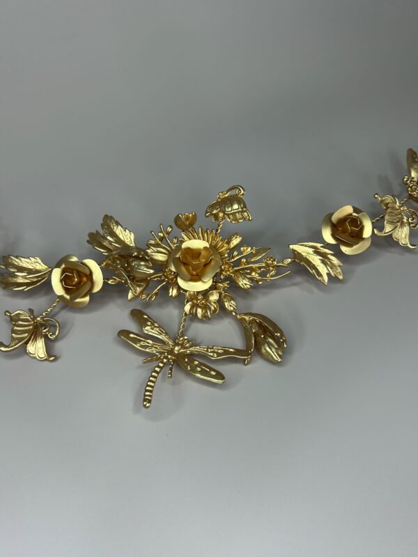 Tiara libélula